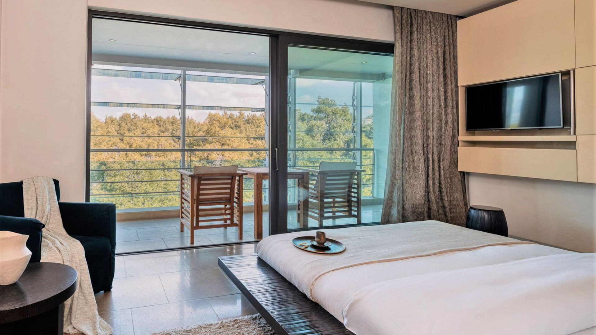 Deluxe Room Overview