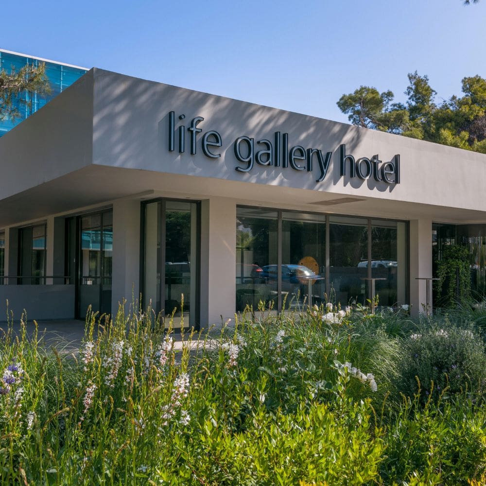 Life Gallery hotel_Entrance