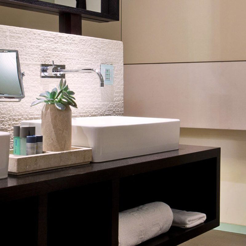 Deluxe Room_Bathroom