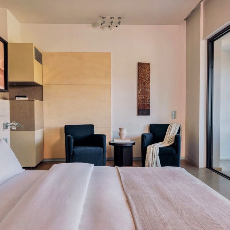 Deluxe Room_Overview