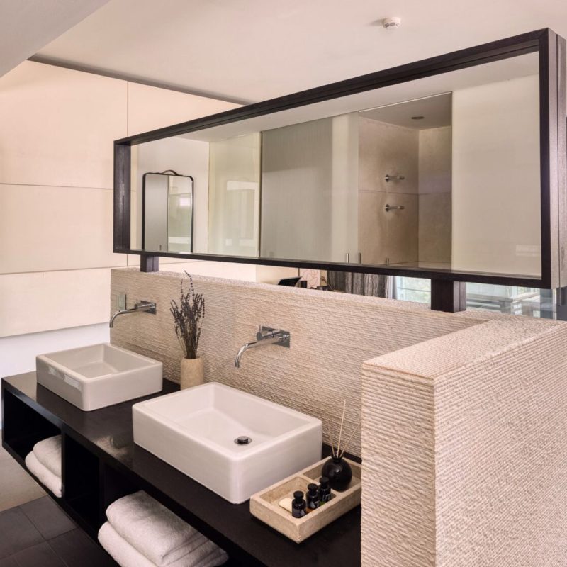 Executive Room Mountain View_RoomOverview