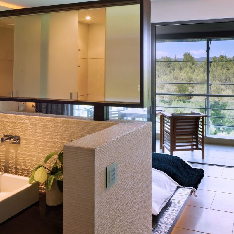 Open Plan Design _ Executive Room Urban View